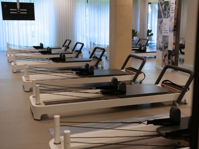 Reformer Pilates im Flow Room